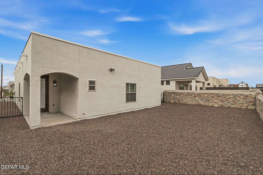 13106 Kington Avenue - Photo 1