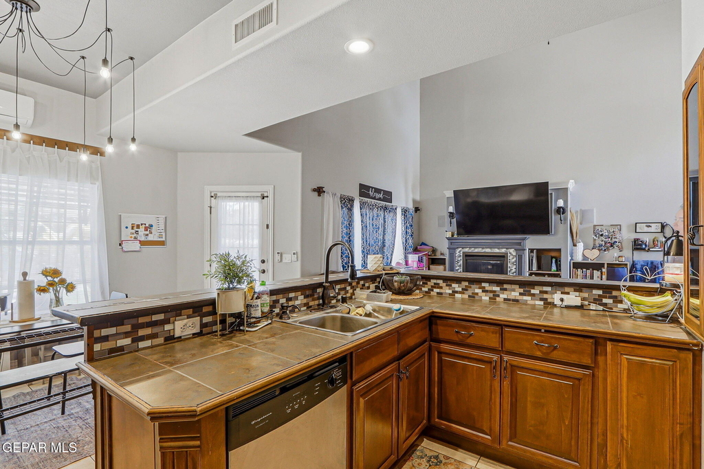 11620 Saint Thomas Way - Photo 10