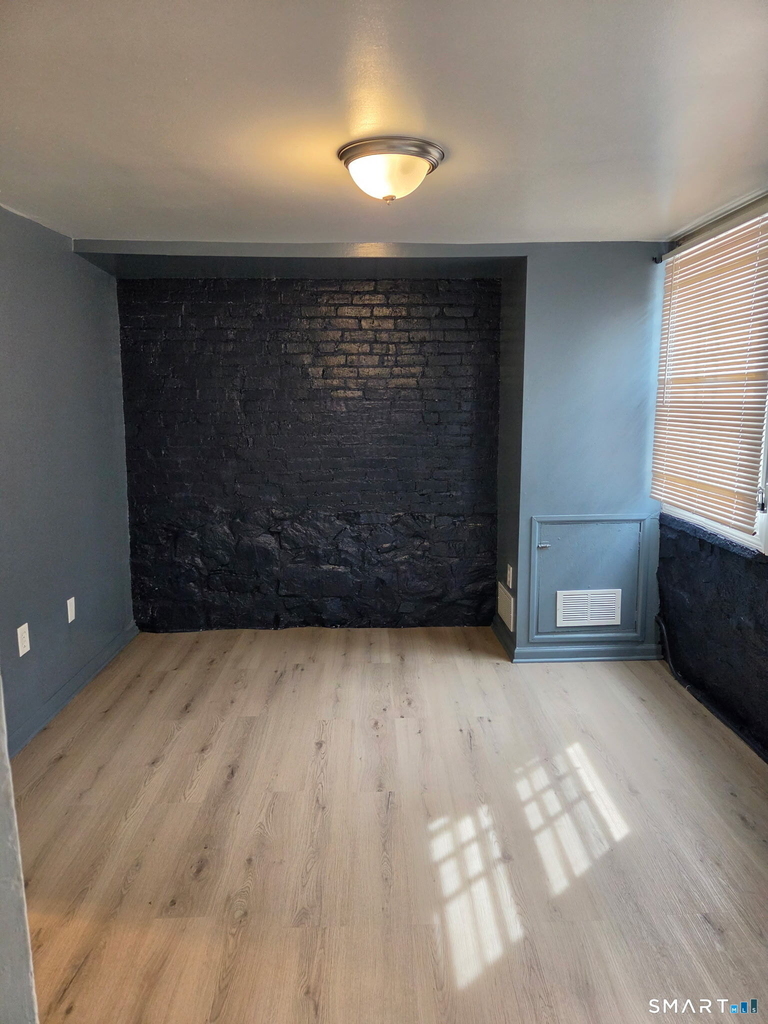 19 Nicoll Street - Photo 2