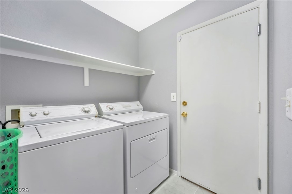 848 Angelus Oaks Drive - Photo 23