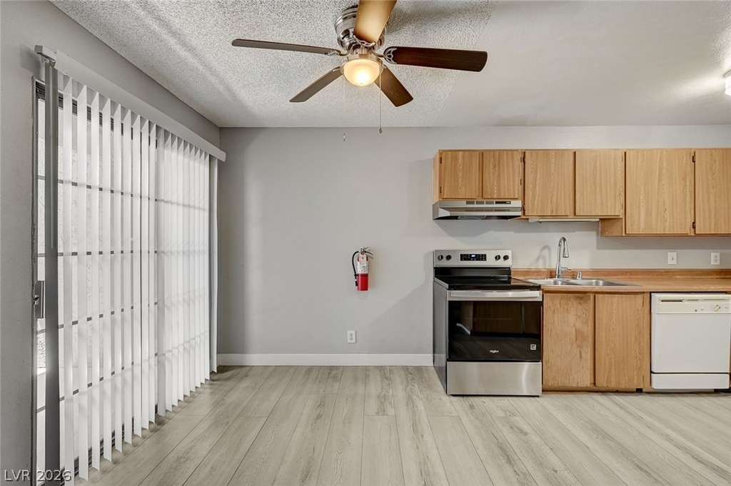 1305 Kari Lee Court - Photo 6