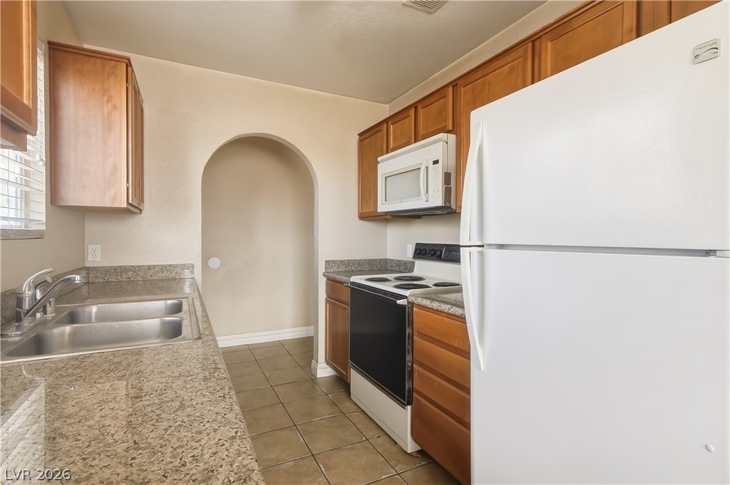 1810 N Decatur Boulevard - Photo 18