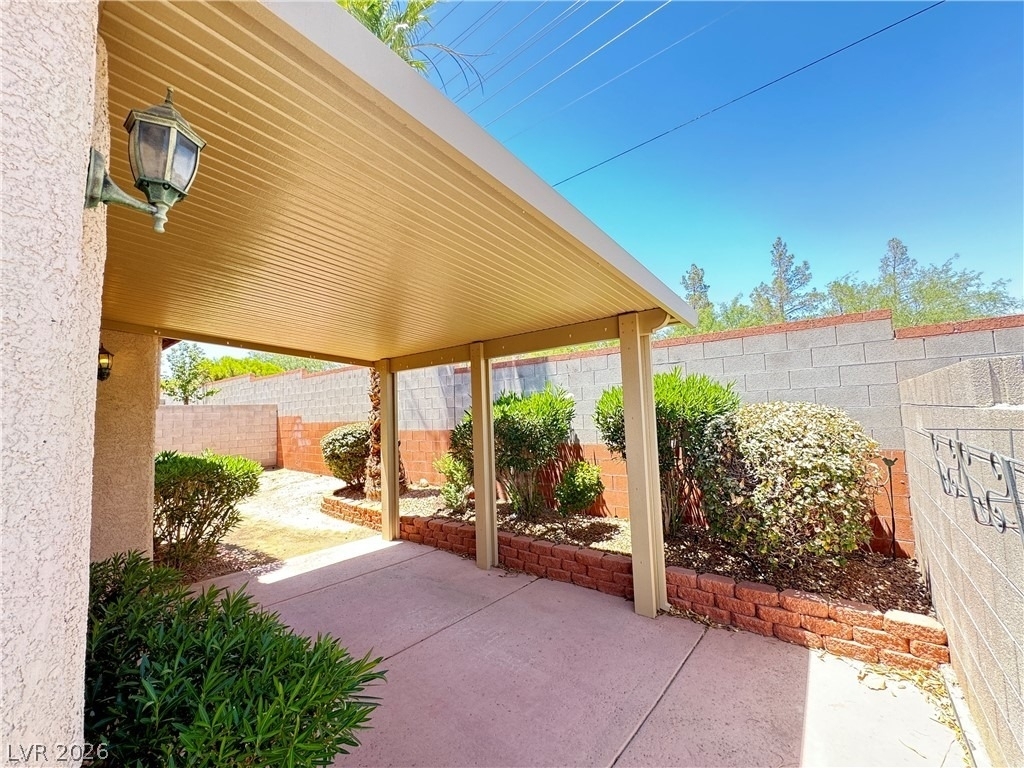 10724 Windrose Point Avenue - Photo 4