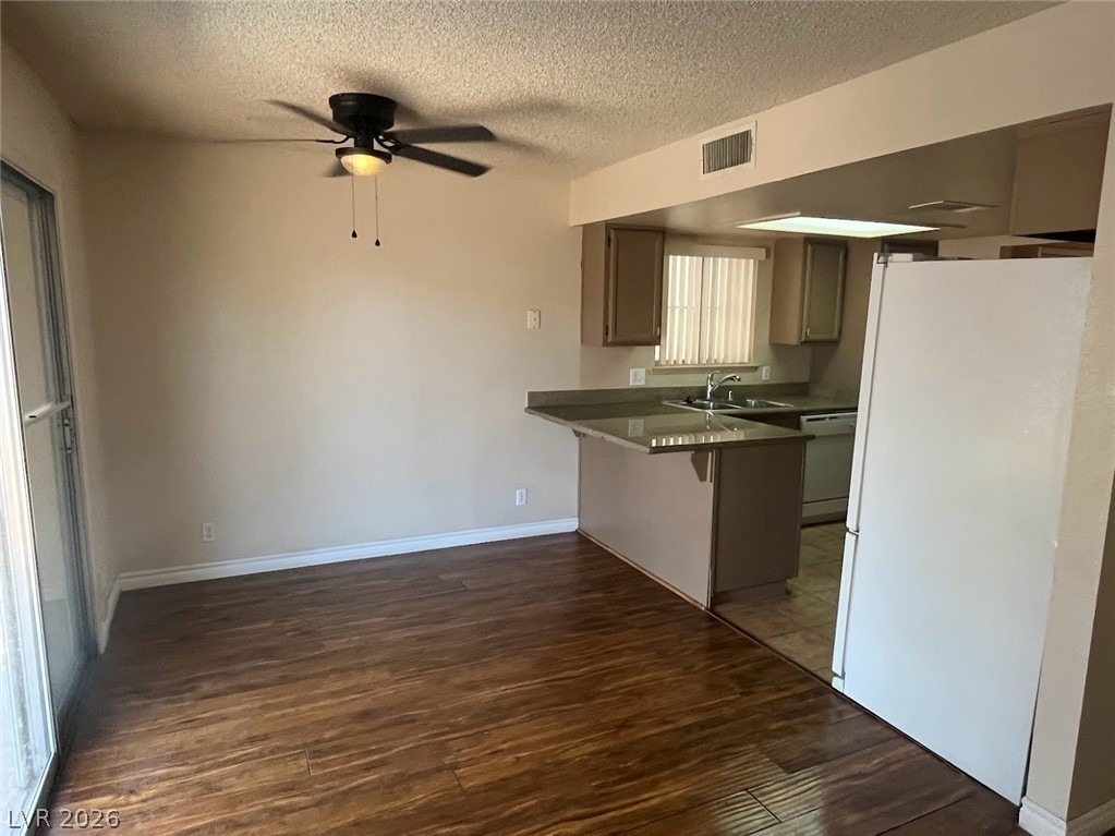 914 Scarlet Ridge Drive - Photo 7
