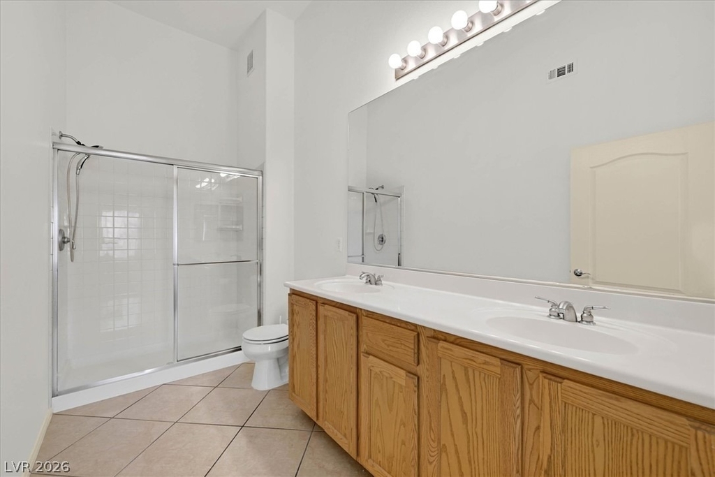 2305 W Horizon Ridge Parkway - Photo 17