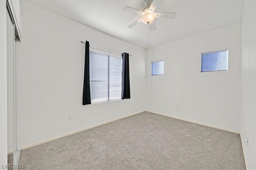2305 W Horizon Ridge Parkway - Photo 14
