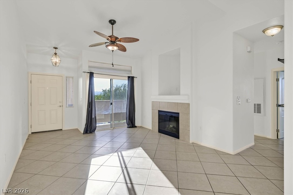 2305 W Horizon Ridge Parkway - Photo 23