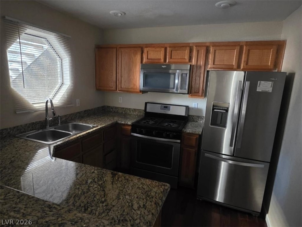 5052 S Rainbow Boulevard - Photo 2