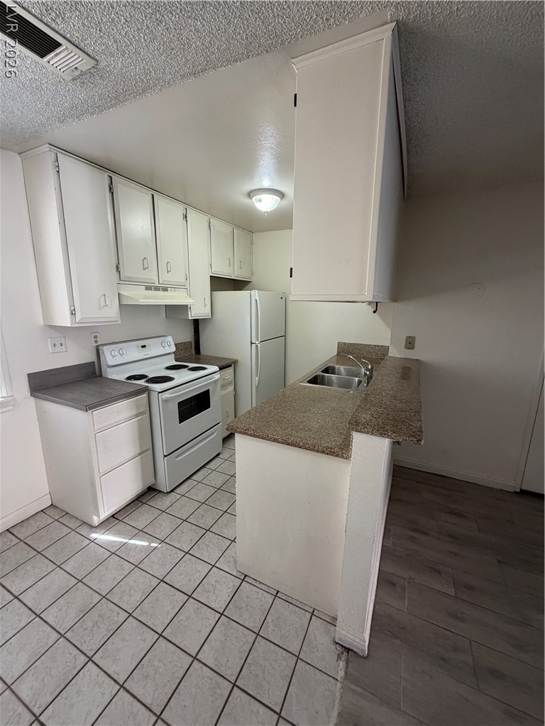 2236 E Desert Inn Road - Photo 7