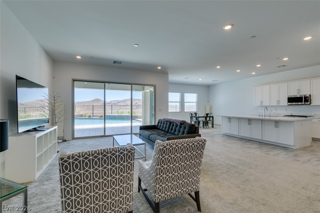 988 Edinburgh Fields Court - Photo 9