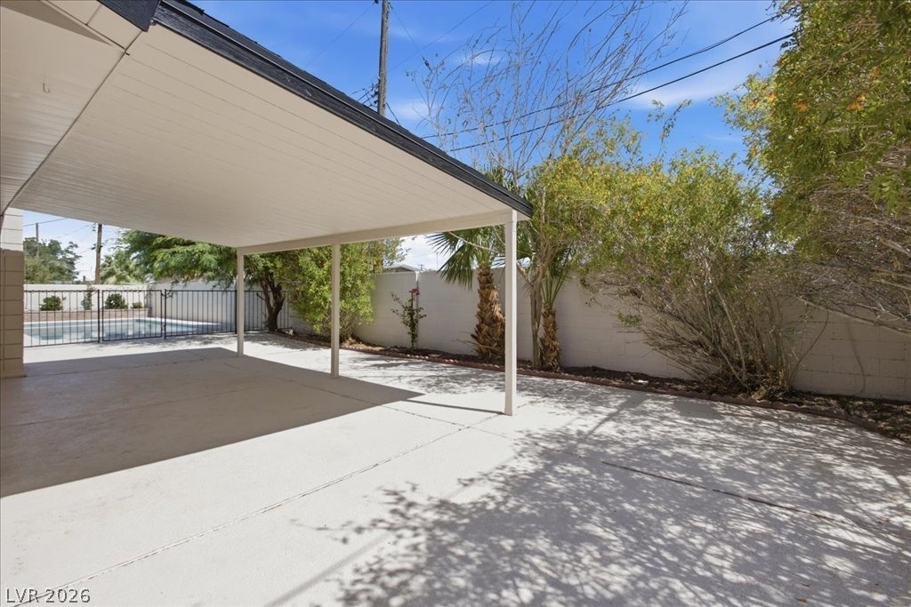 1300 Canosa Avenue - Photo 13