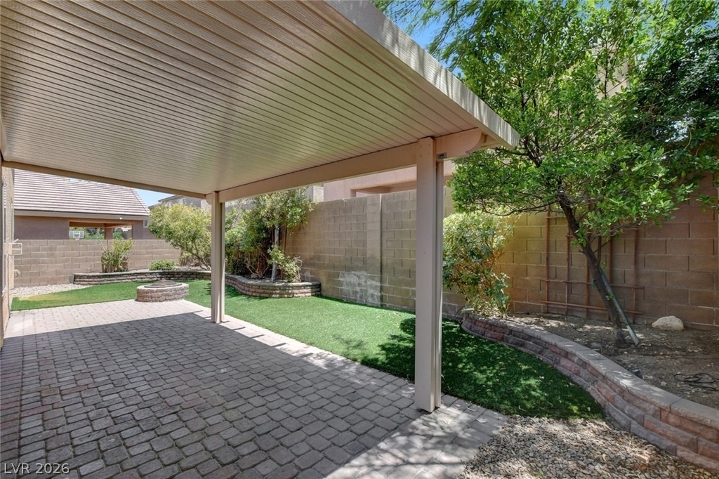 1005 Roaring River Avenue - Photo 3
