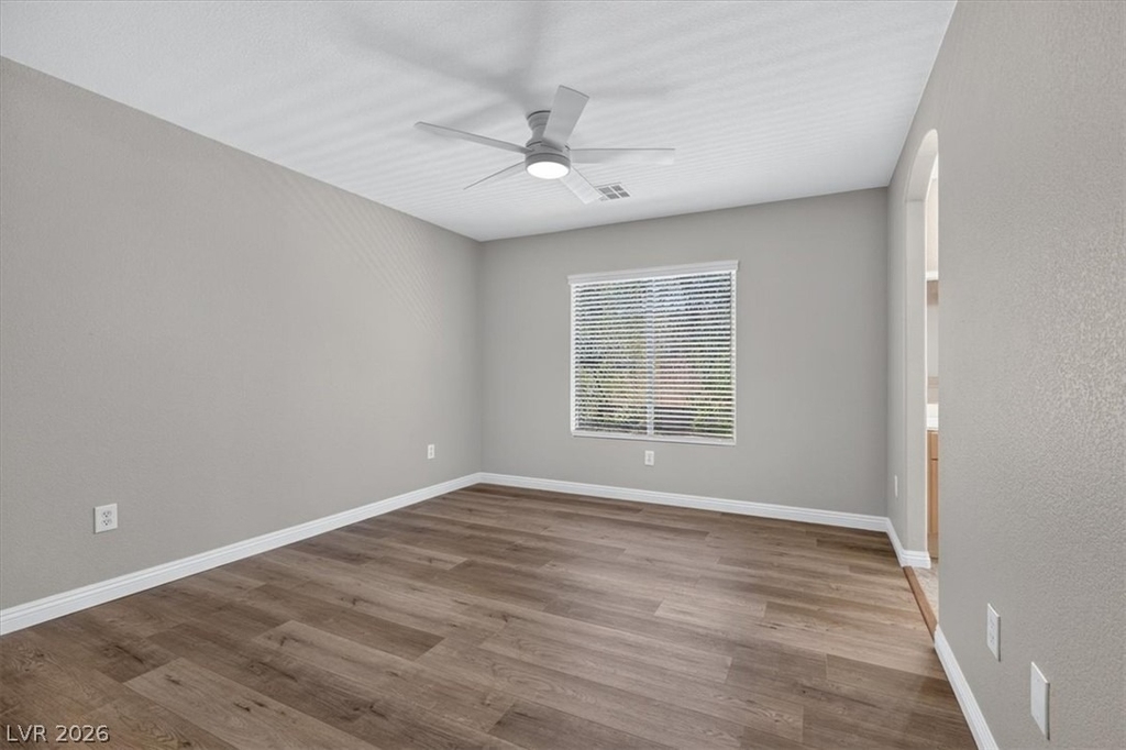 561 Aspen Leaf Street - Photo 18