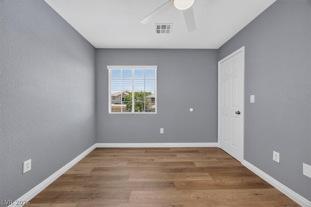 561 Aspen Leaf Street - Photo 11