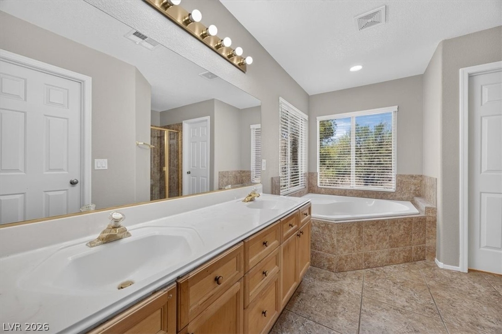 561 Aspen Leaf Street - Photo 15