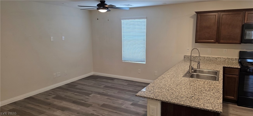 4534 Dover Straight Street - Photo 8