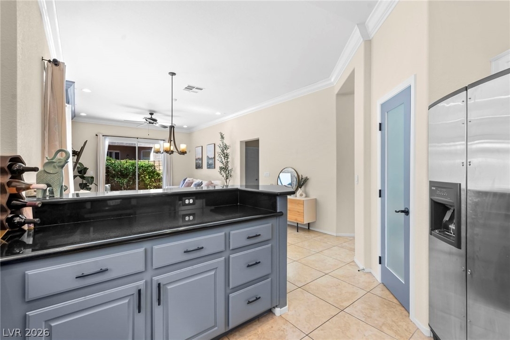 174 Twin Towers Avenue - Photo 19