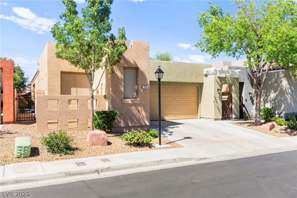 174 Twin Towers Avenue - Photo 1