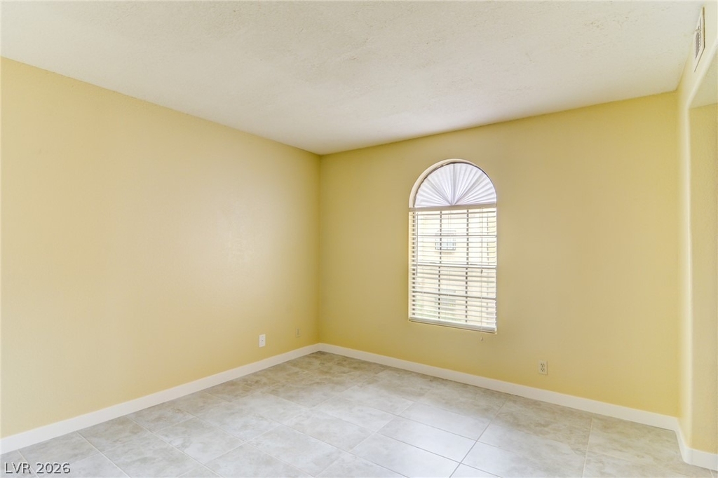 2980 Juniper Hills Boulevard - Photo 8