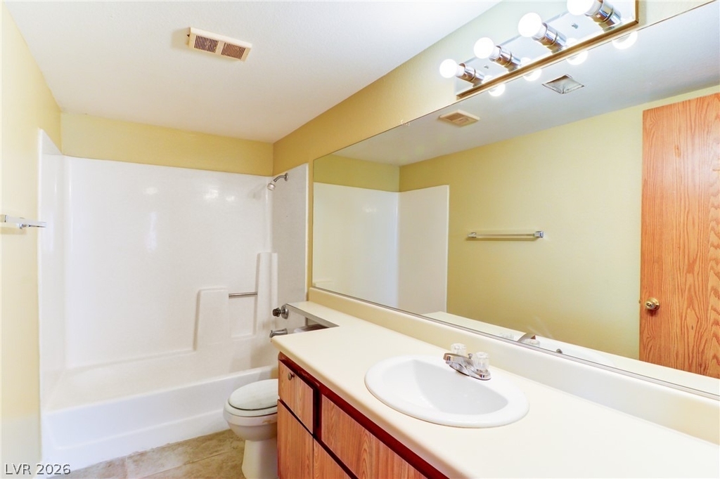 2980 Juniper Hills Boulevard - Photo 4