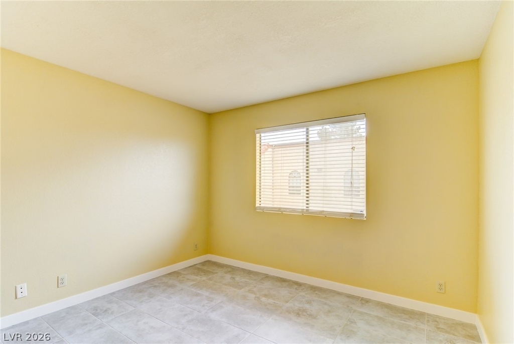 2980 Juniper Hills Boulevard - Photo 5