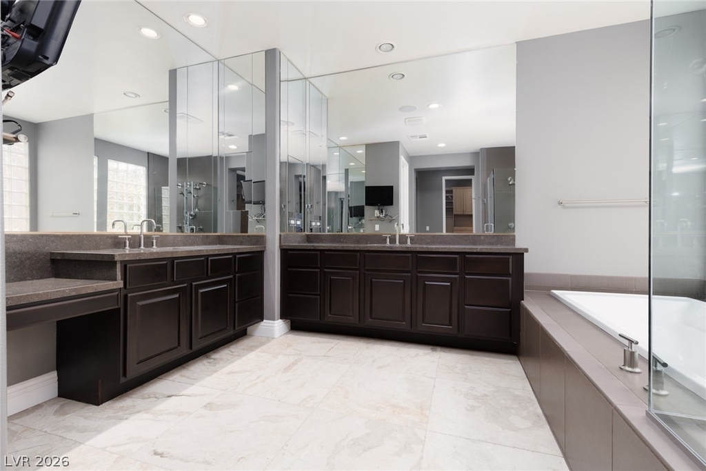 2451 Hollow Rock Court - Photo 35