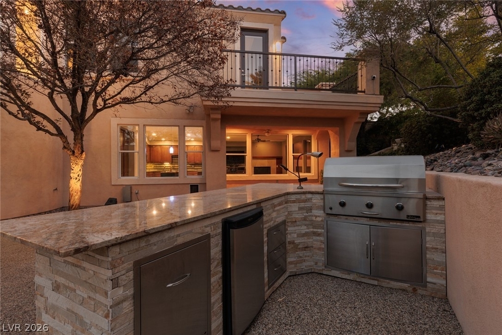 2451 Hollow Rock Court - Photo 8