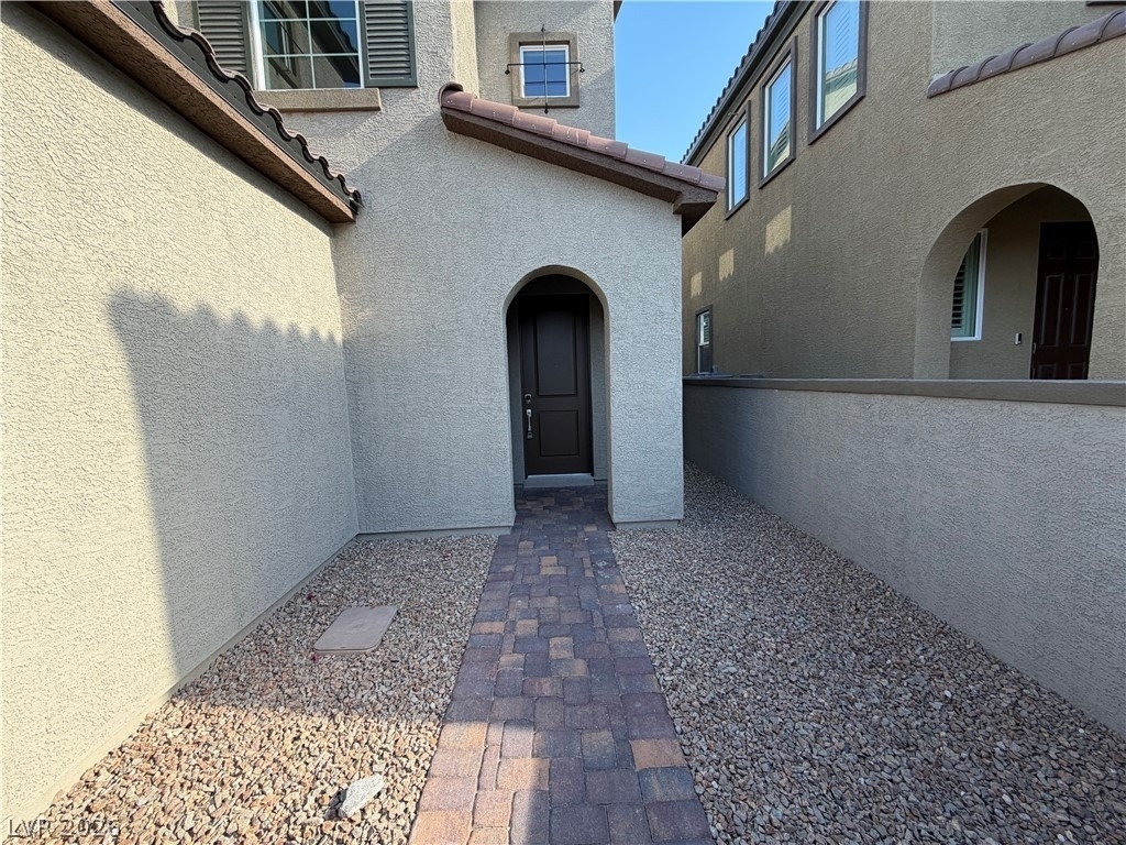 10661 Valletta Avenue - Photo 3