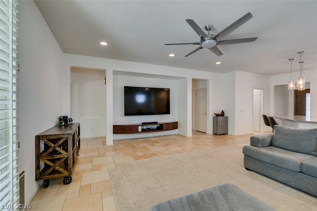 10925 Fog Hollow Court - Photo 18