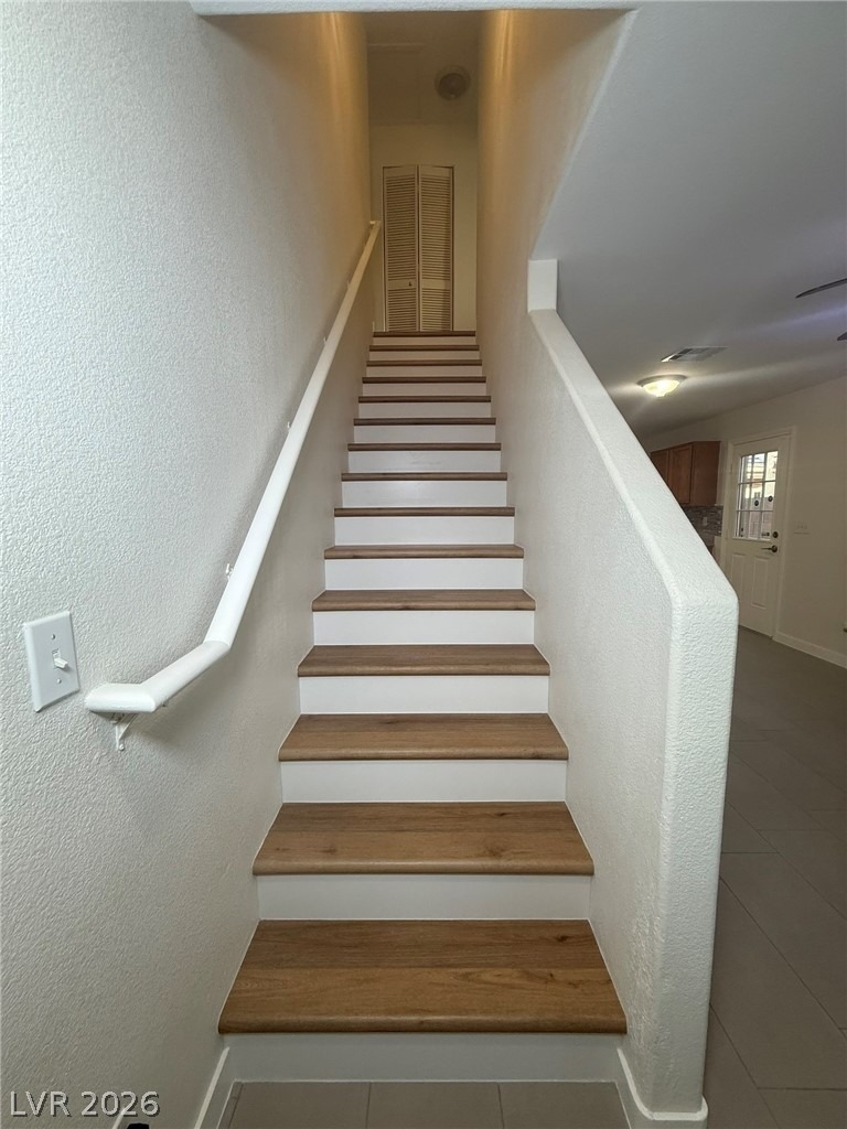 5241 Starter Avenue - Photo 7