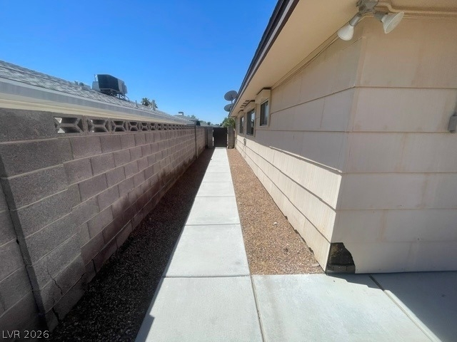 7016 Hurricane Way - Photo 7