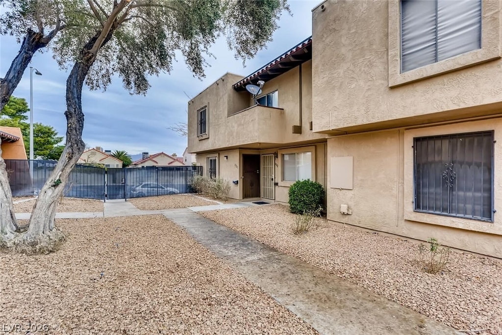 6227 Washington Avenue - Photo 3