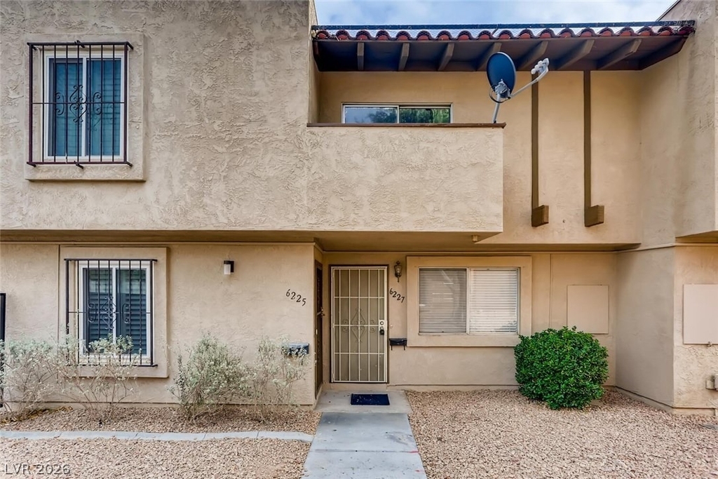 6227 Washington Avenue - Photo 1