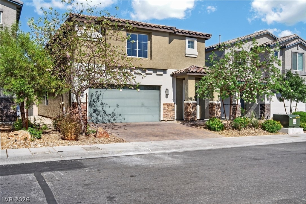 325 Breve Court - Photo 1