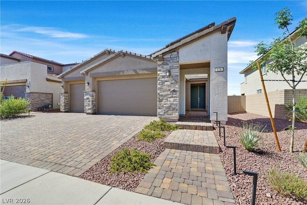 128 Quinn Villa Avenue - Photo 1