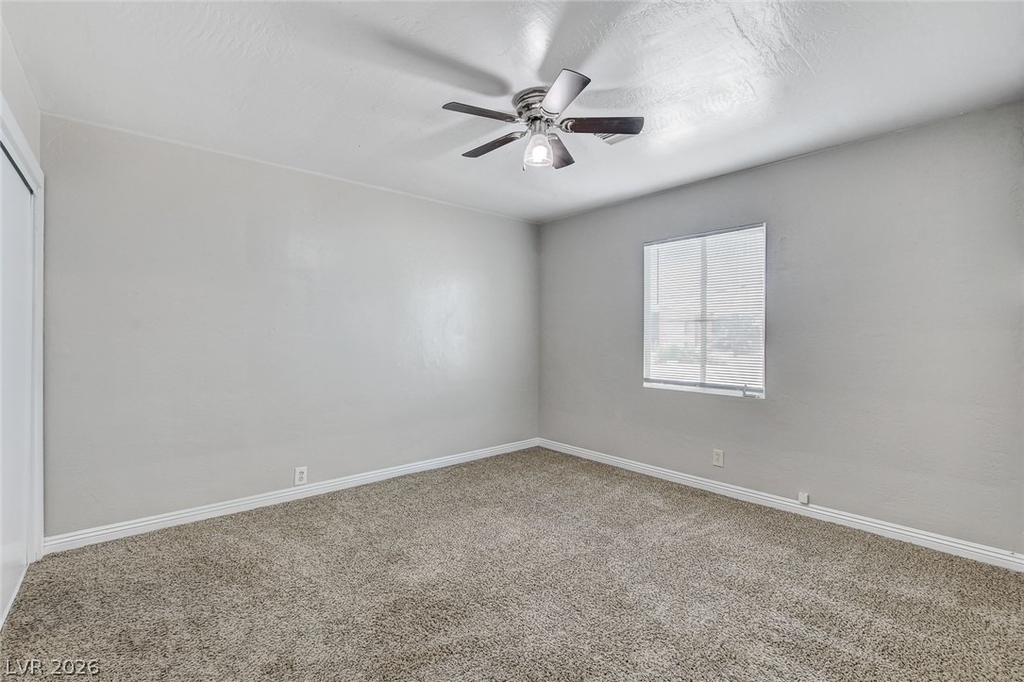 214 W Victory Road - Photo 16