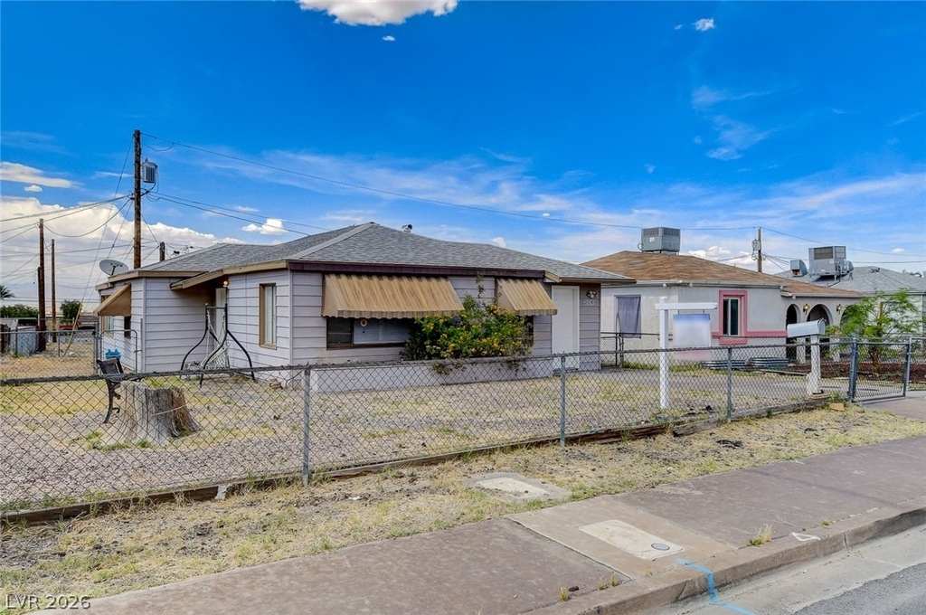 214 W Victory Road - Photo 28