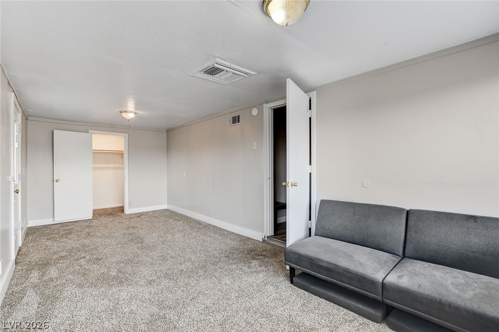 214 W Victory Road - Photo 24