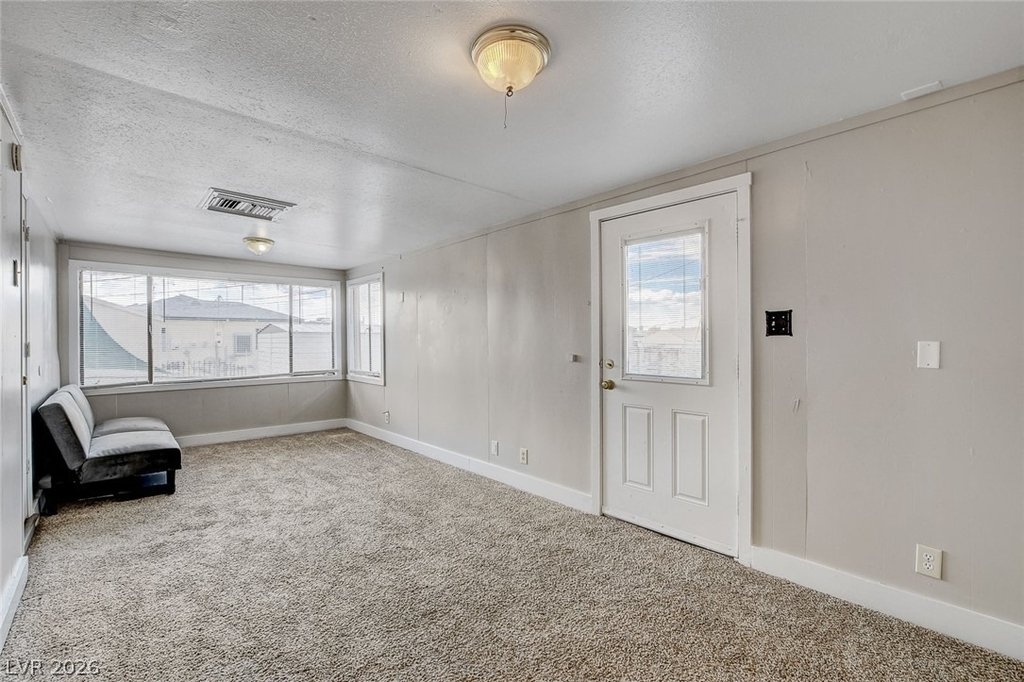 214 W Victory Road - Photo 21