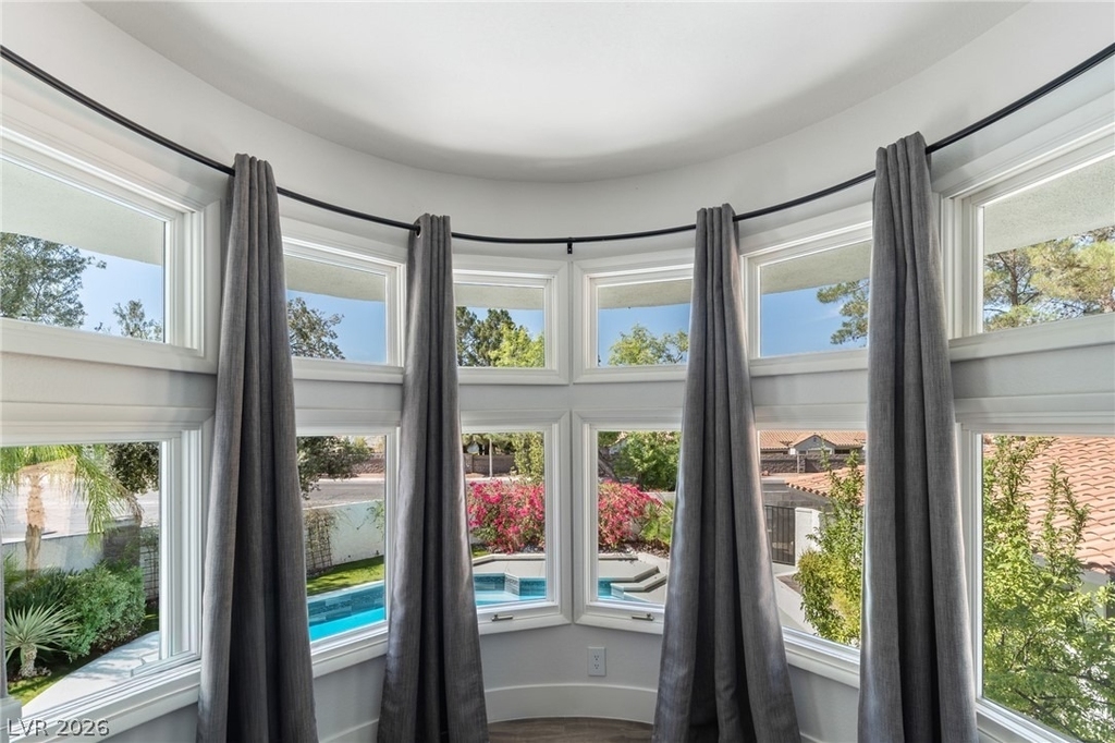 2233 Versailles Court - Photo 53