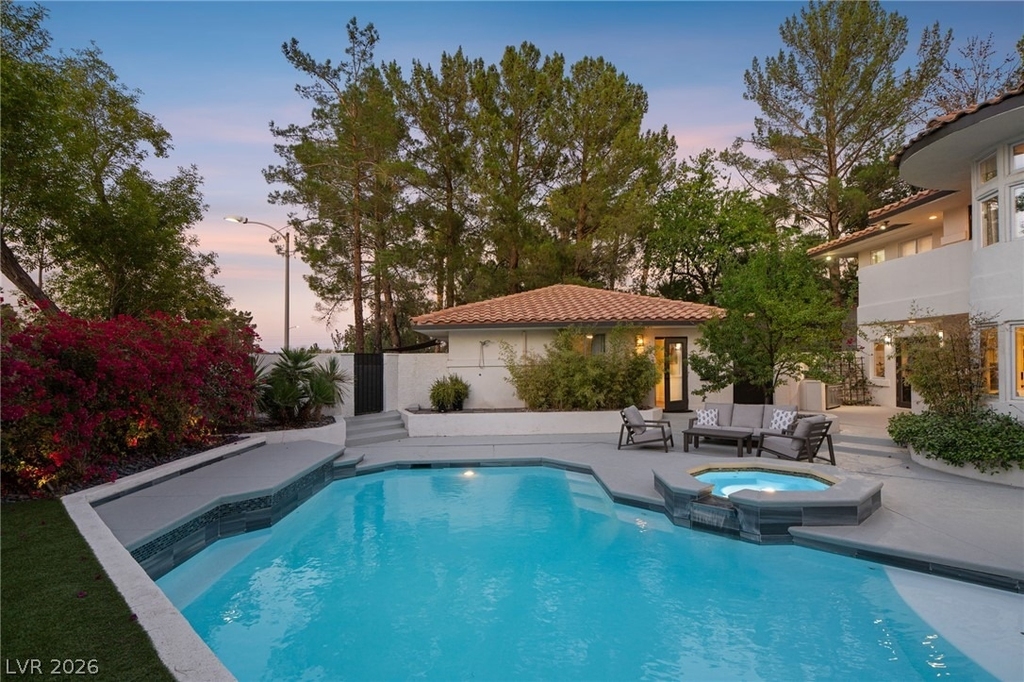 2233 Versailles Court - Photo 17