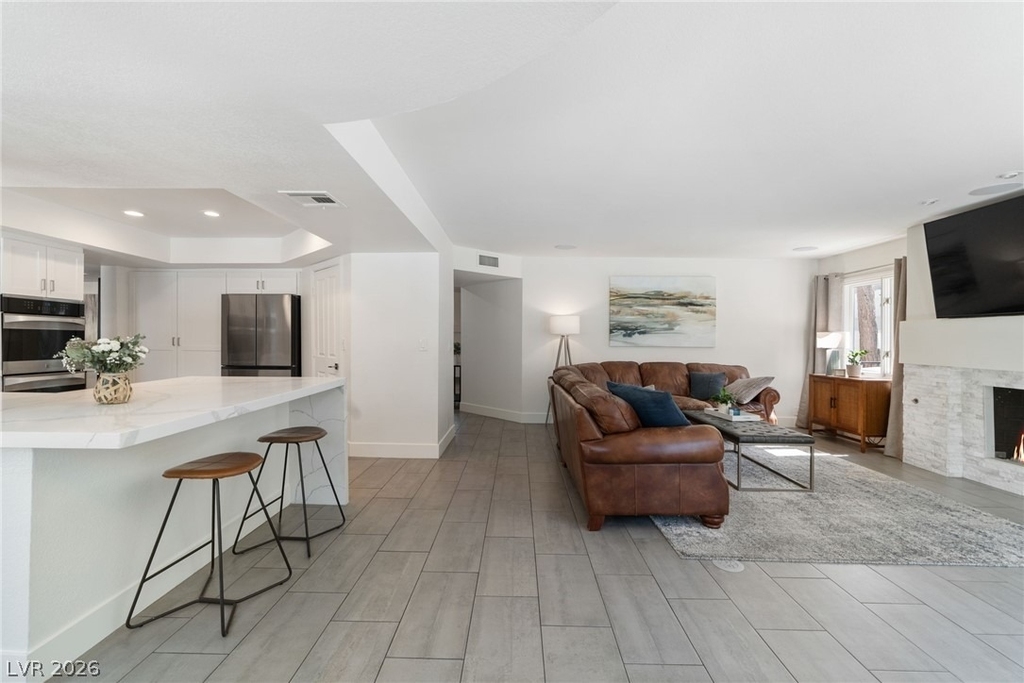 2233 Versailles Court - Photo 43