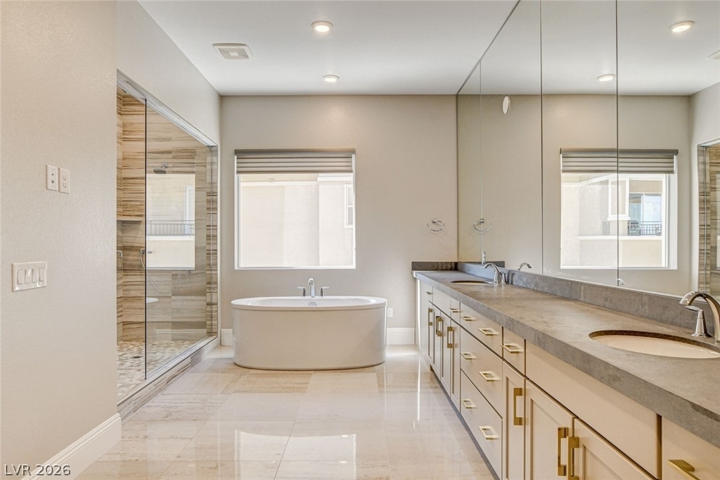 9133 Las Manaitas Avenue - Photo 23