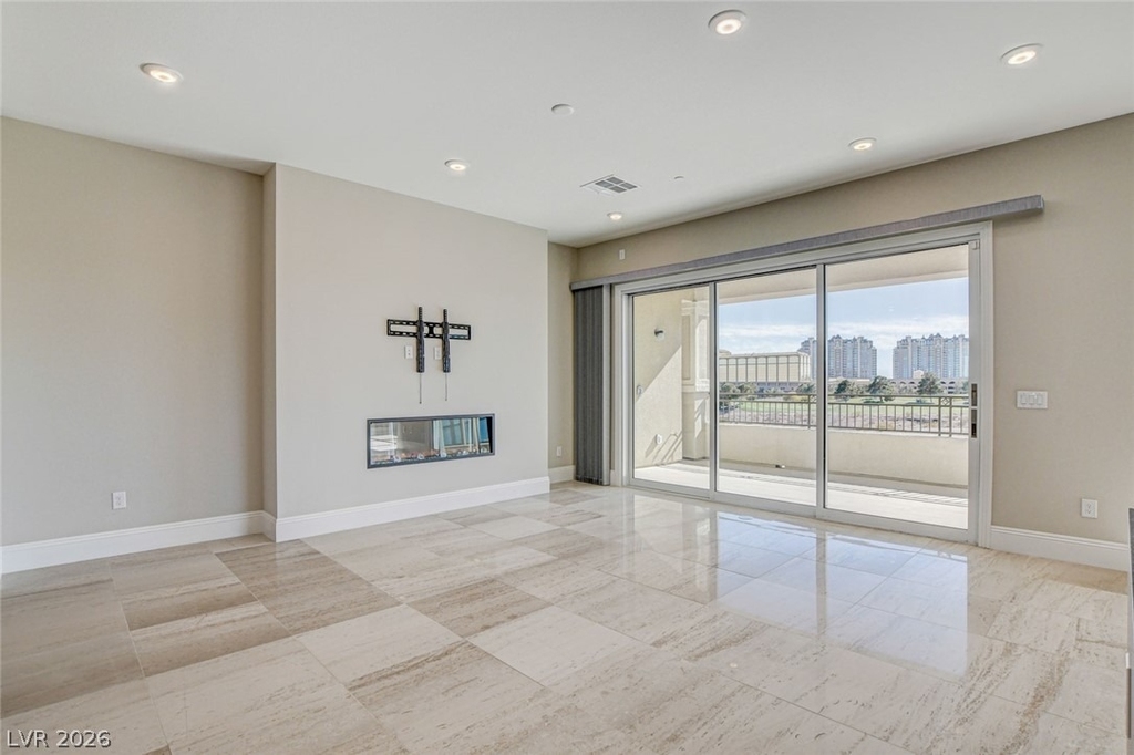 9133 Las Manaitas Avenue - Photo 9