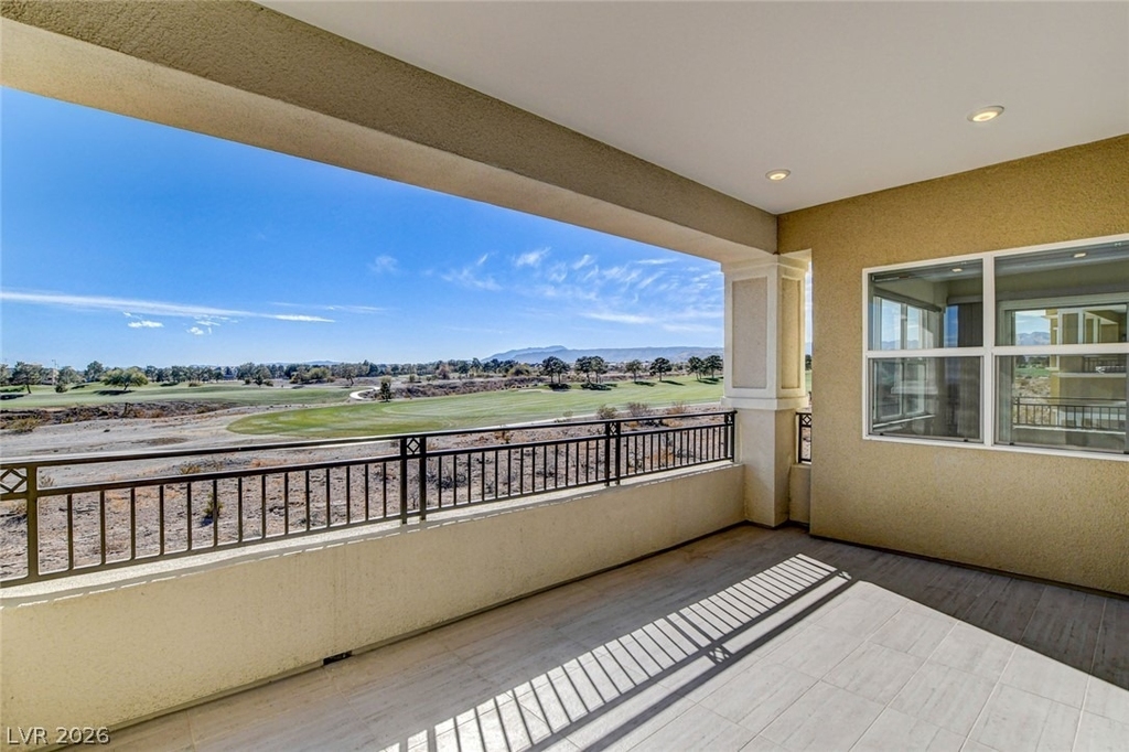 9133 Las Manaitas Avenue - Photo 51