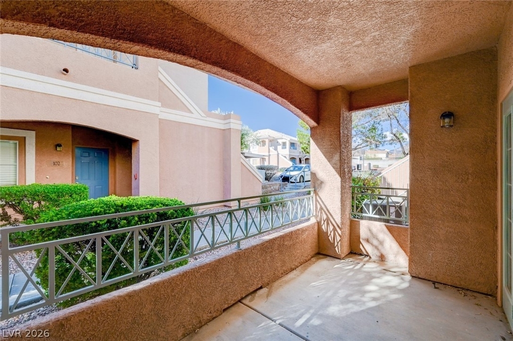 10553 Pine Pointe Avenue - Photo 16