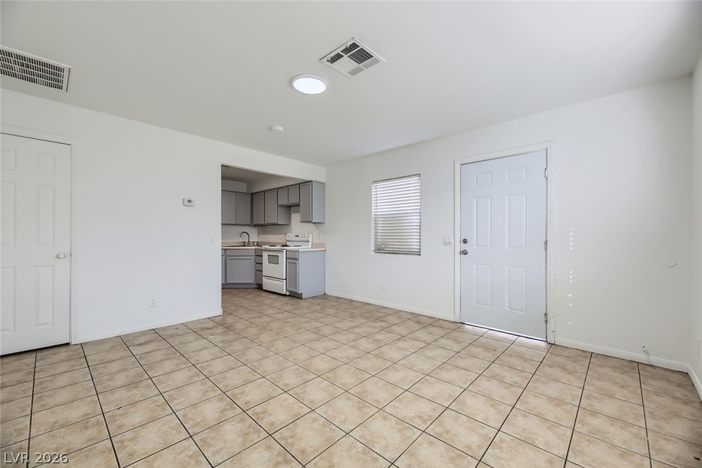 2133 Ellis Street - Photo 3