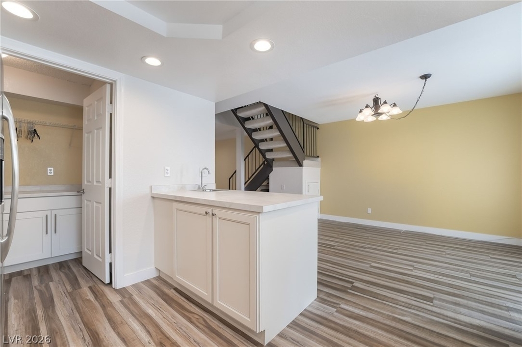 3949 S Torrey Pines Drive - Photo 15