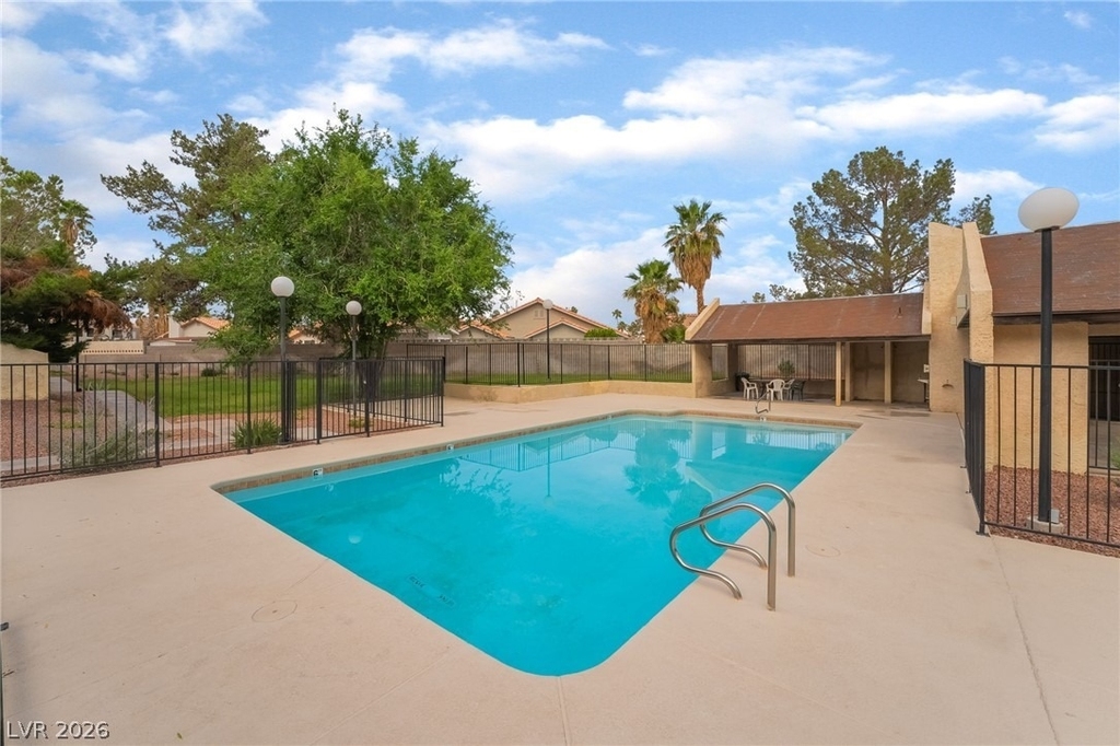 3949 S Torrey Pines Drive - Photo 33