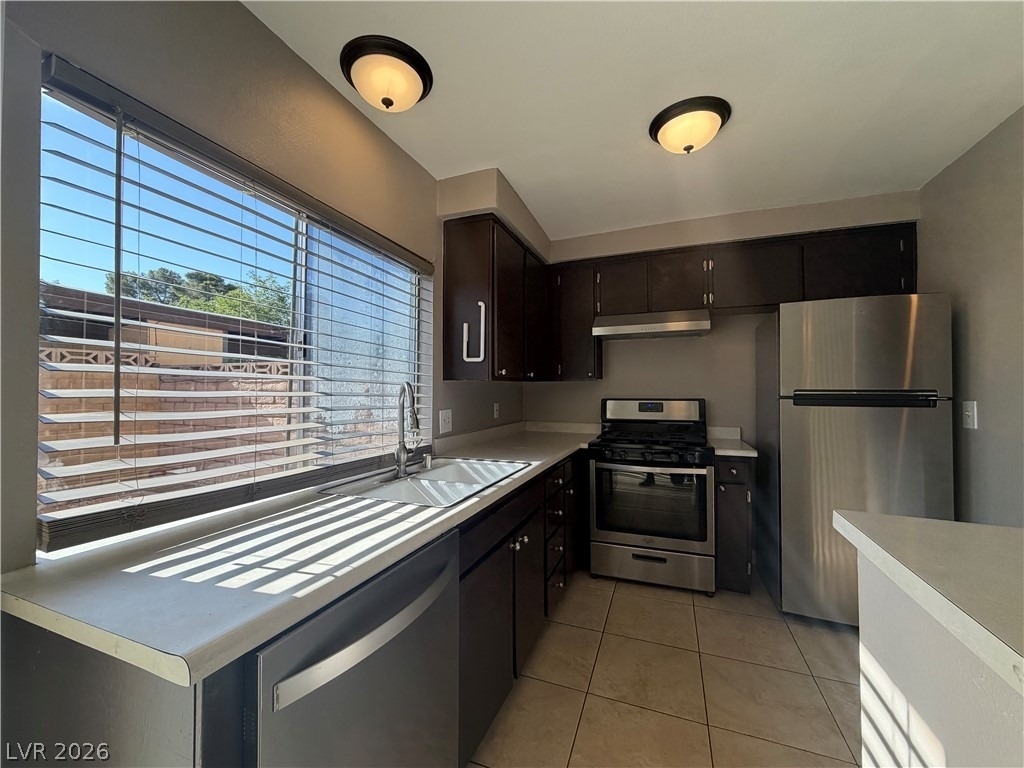 6207 Meadow Brook Lane - Photo 4